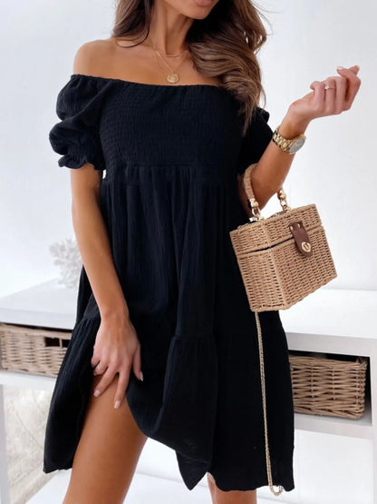 LB | Smocked sukienka mini z odkrytymi ramionami
