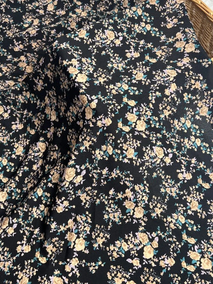 LB | Pełnowymiarowa sukienka midi z rozcięciem na ramieniu w kwiaty Plus Size