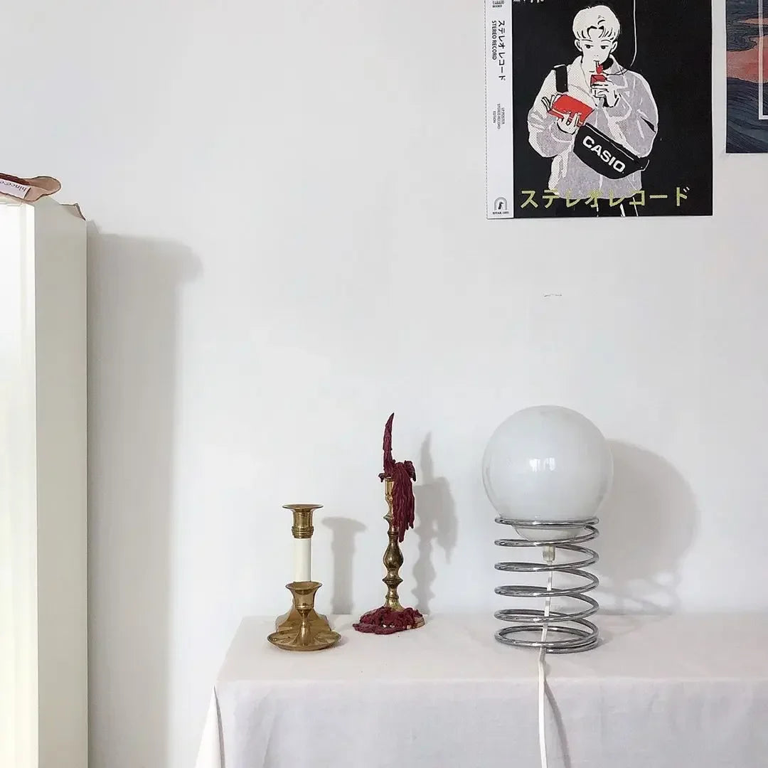 ArtisticStat - Metalowa lampa stołowa ze szklanymi piórami
