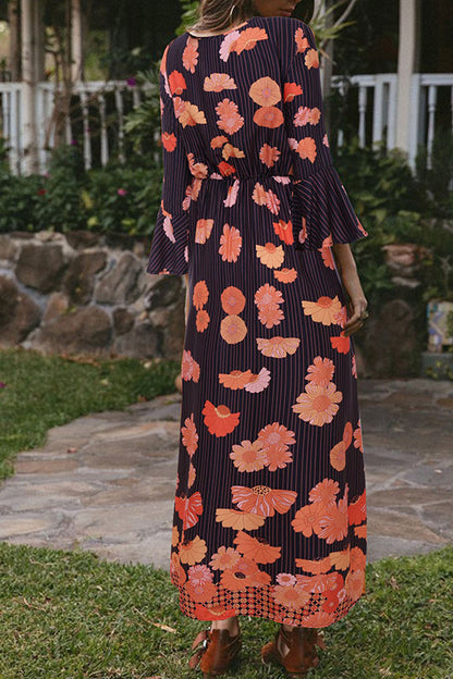 LB | Boho Sukienka Maxi z rozcięciem i rozkloszowanym rękawem w kwiaty