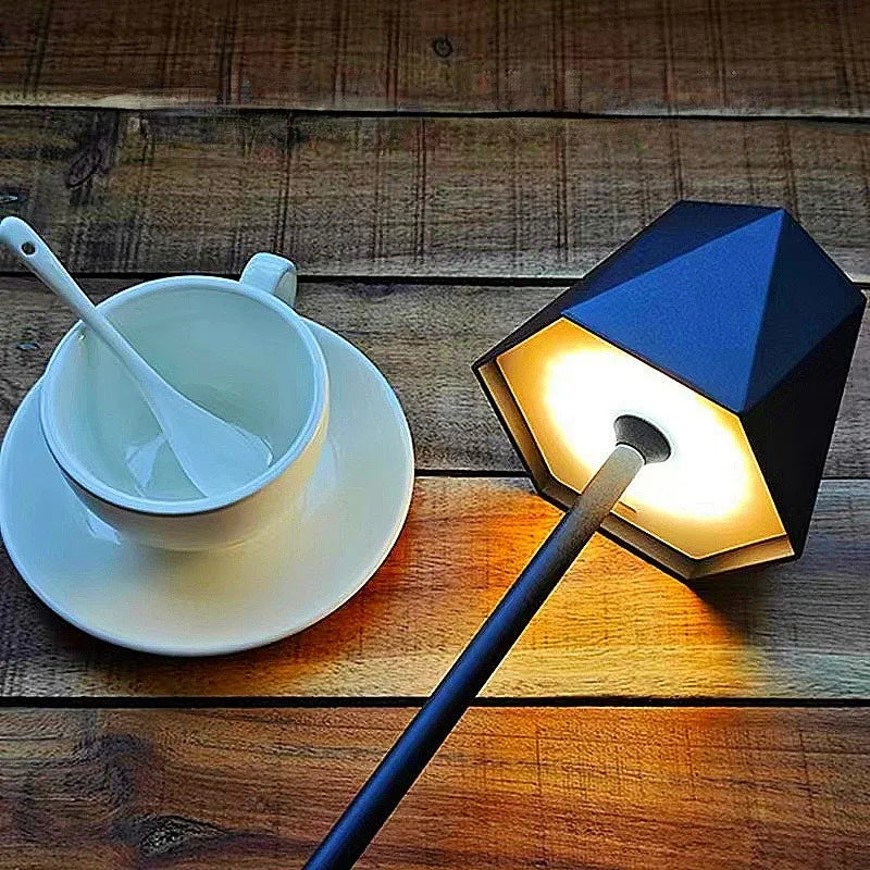 StarlightLamp - bezprzewodowa lampa biurkowa