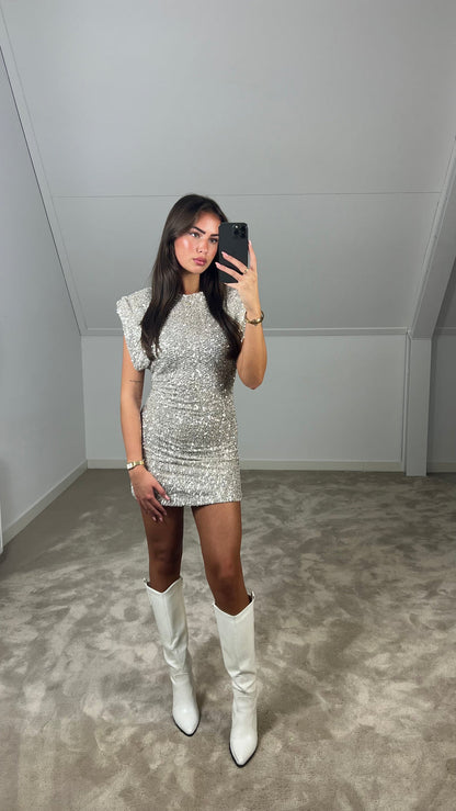 LB | Błyszcząca mini sukienka z wyściełanymi ramionami dla kobiet: elegancja i glamour