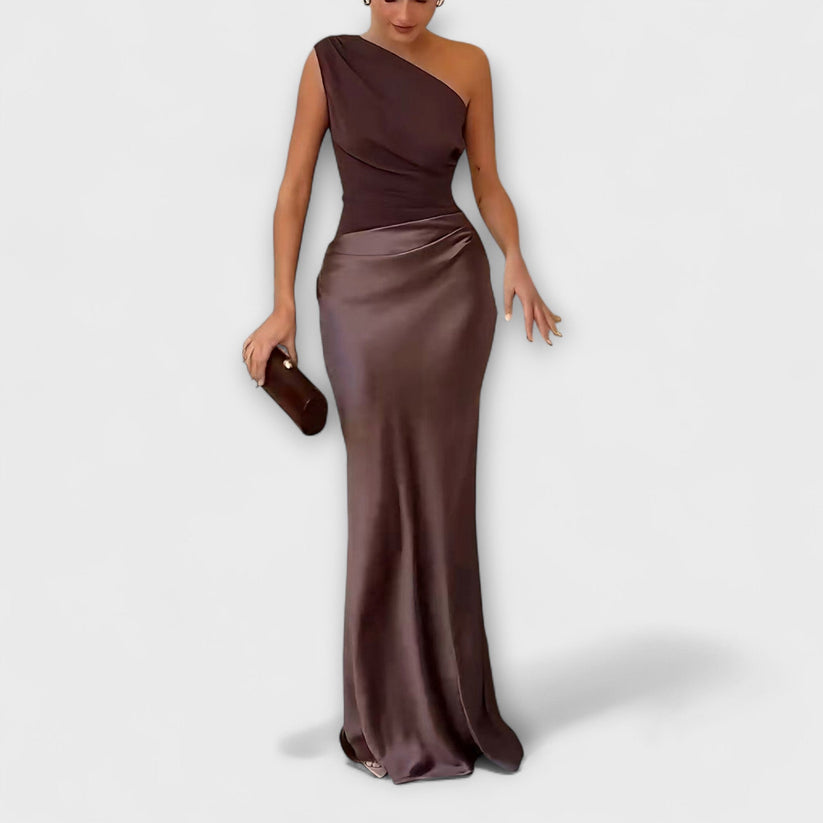 LB | Plisowana sukienka maxi z eleganckim wzorem z odkrytymi ramionami