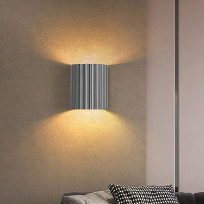 SwirlGlow | Lampa ścienna zapewniająca nowoczesną atmosferę