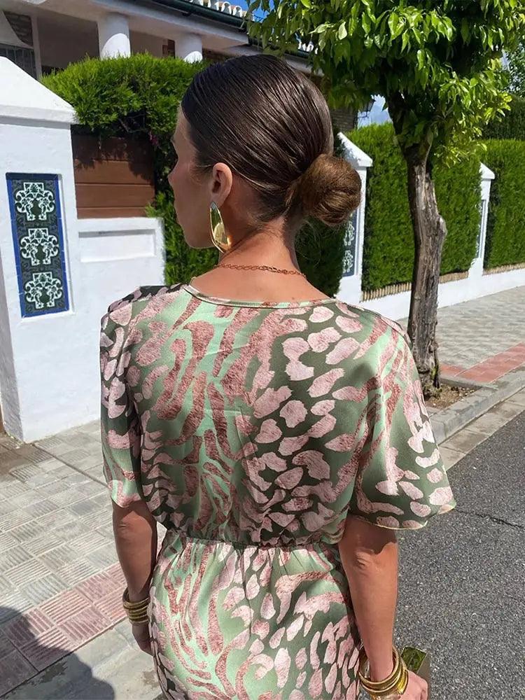 LB | Elegancka sukienka midi z kwiatowym wzorem dla kobiet - dekolt V, krótkie rękawy, plisowana