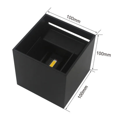 InnovaGleam - Nowoczesna lampa ścienna do wnętrz