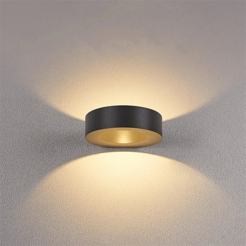 HydroGleam - Wodoodporna lampa ścienna do zastosowań zewnętrznych