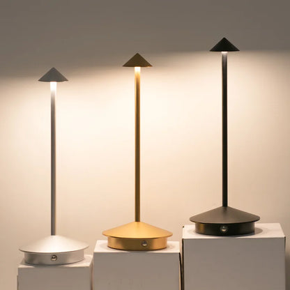 LumiTap - lampa stołowa z czujnikiem dotykowym