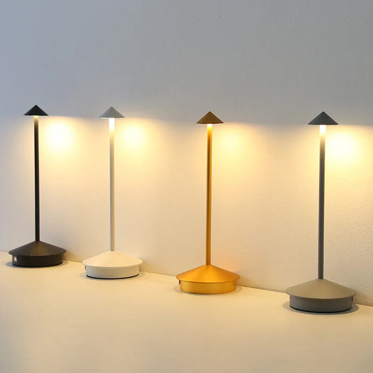 LumiTap - lampa stołowa z czujnikiem dotykowym