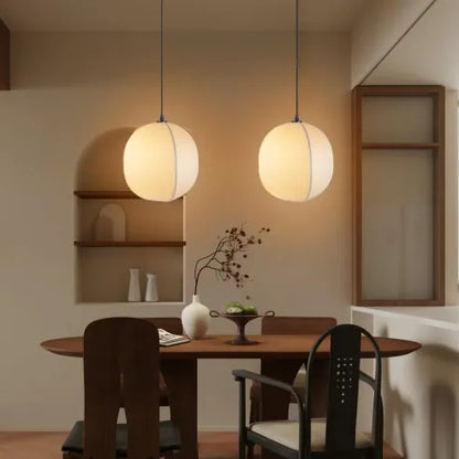 Japońska lampa wisząca w stylu wabi-sabi z tkaniny