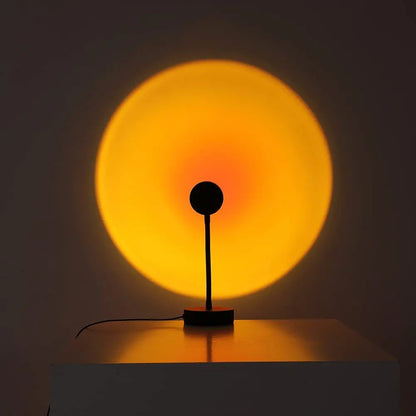 Złota - ledowa lampa o zachodzie słońca