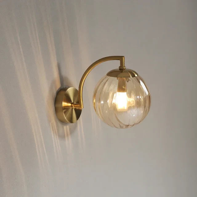 LumiCrystal - Nowoczesna szklana lampa ścienna