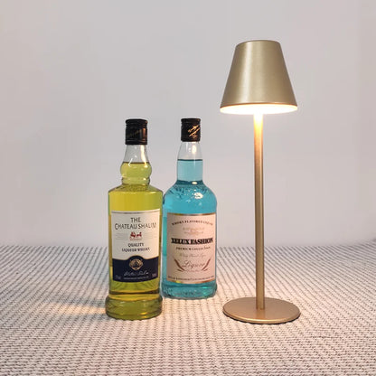LumiFree - lampa biurkowa Cordlesstable