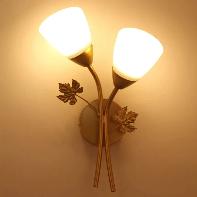 UrbanGlimmer - Żelazna lampa ścienna do korytarza