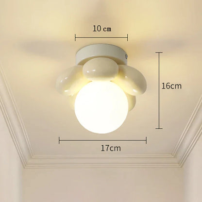 FloraAura - lampa sufitowa z nordyckimi kwiatami