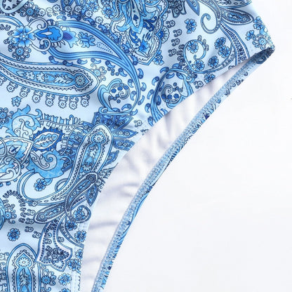 Wypolerowany i figlarny Bikini