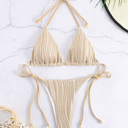 Świeży i kobiecy Bikini