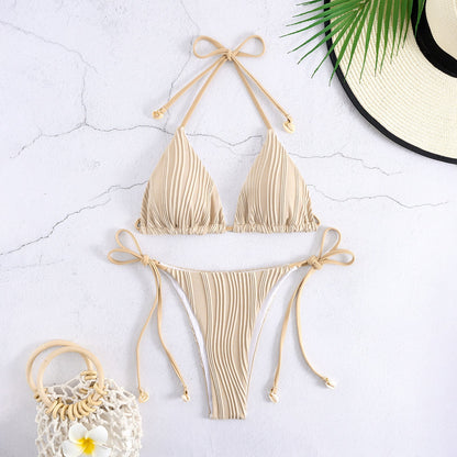 Świeży i kobiecy Bikini