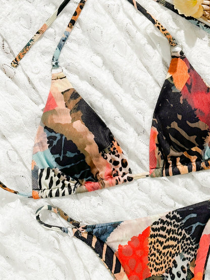 Żywy i wyjątkowy Bikini
