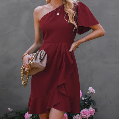 LB | Elegancka sukienka mini na jedno ramię