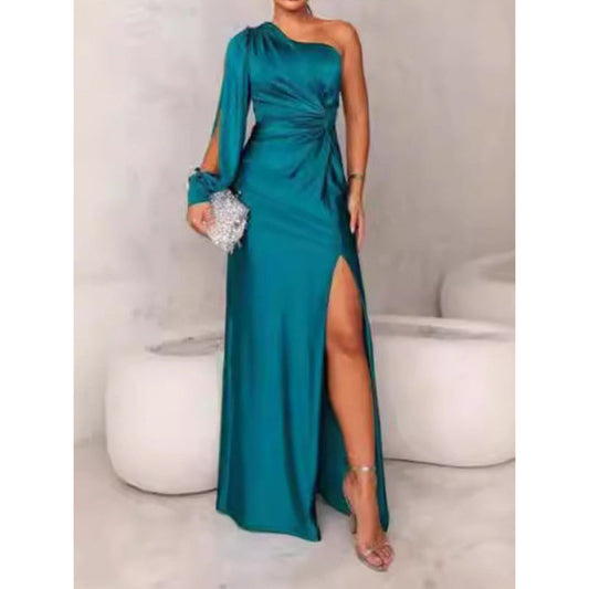 LB | Damska sukienka maxi - Satynowe wykończenie - Na jedno ramię - Wysokie rozcięcie - Marszczona talia - Slim Fit