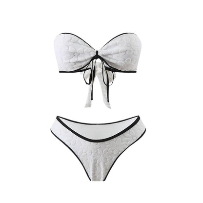 Nowoczesny i minimalistyczny Bikini