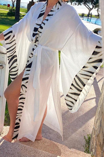 LB | Geometry V-neck batwing maxi dress