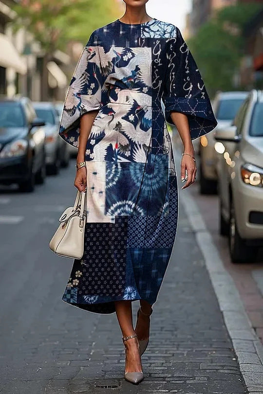 LB | Damska sukienka midi - linia A - rękawy kimono - kwiatowy nadruk