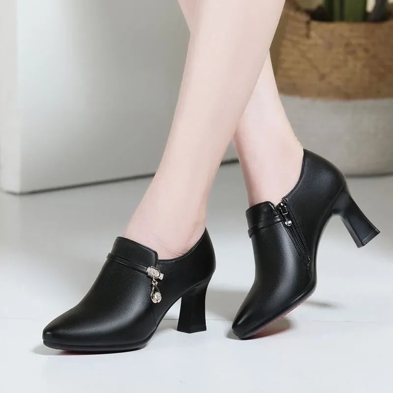 Smukłe i wspierające ortopedyczne Buty