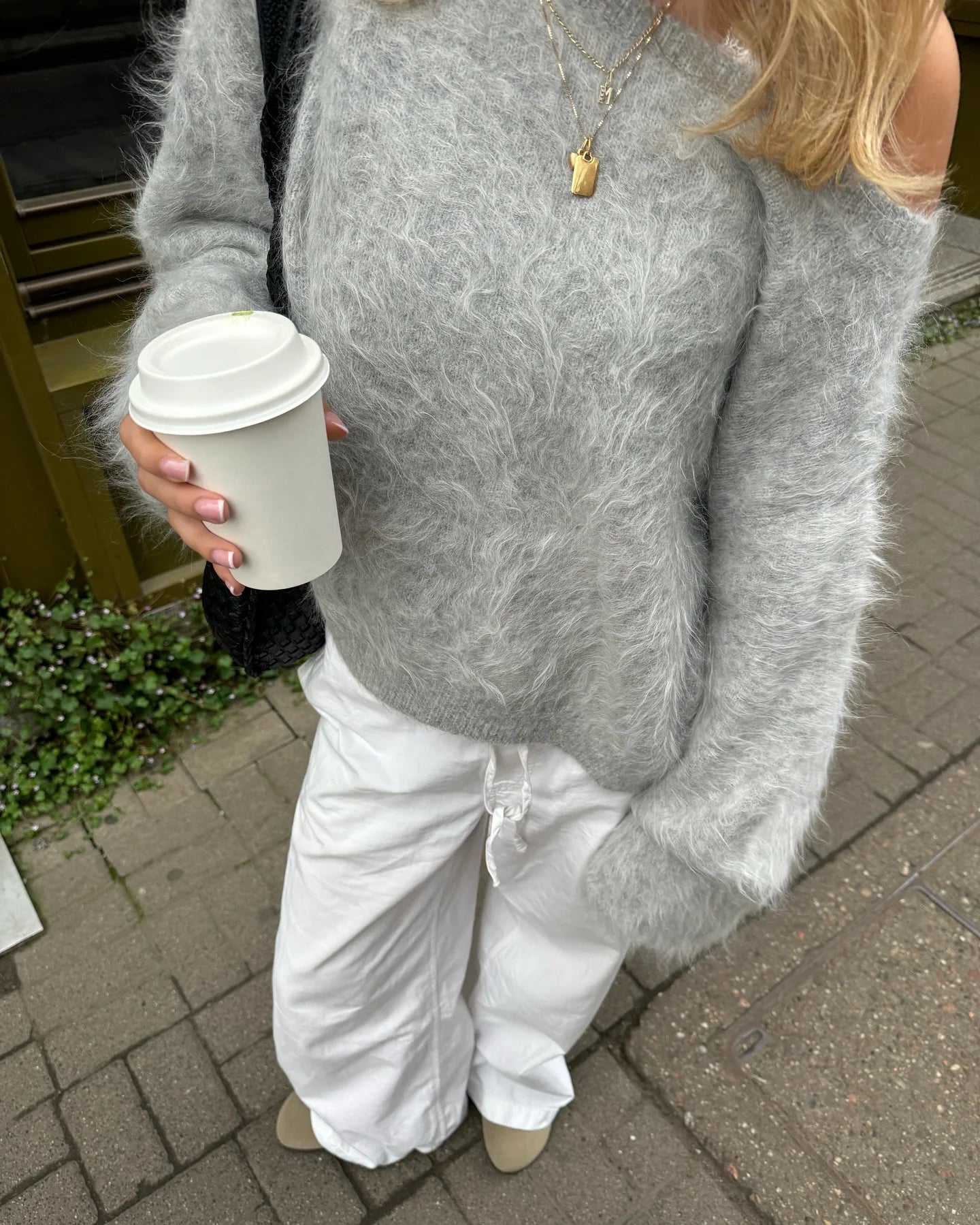 Modny i ponadczasowy Sweter