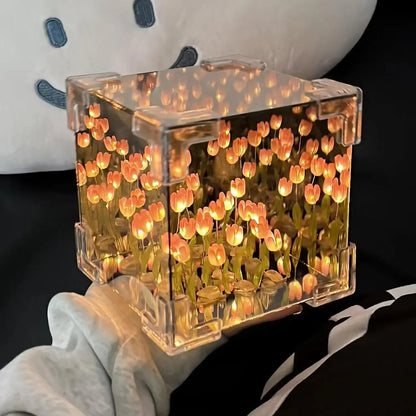 TulipGarden | Lustrzana lampa w kształcie sześcianu DIY