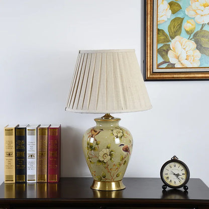 FloralBird | Ceramiczna lampa biurkowa z kwiatowym ptakiem