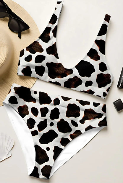 Wypolerowany i figlarny Bikini