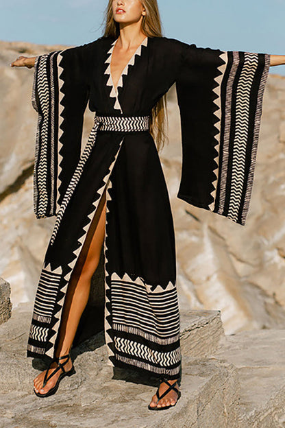 LB | Geometry V-neck batwing maxi dress