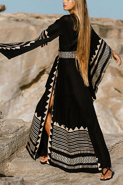 LB | Geometry V-neck batwing maxi dress