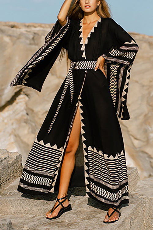 LB | Geometry V-neck batwing maxi dress