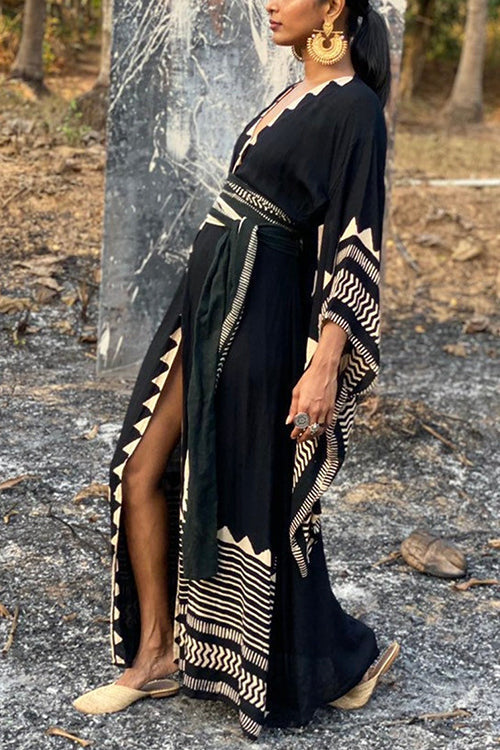 LB | Geometry V-neck batwing maxi dress