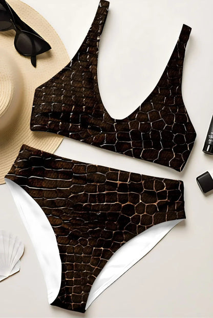 Wypolerowany i figlarny Bikini