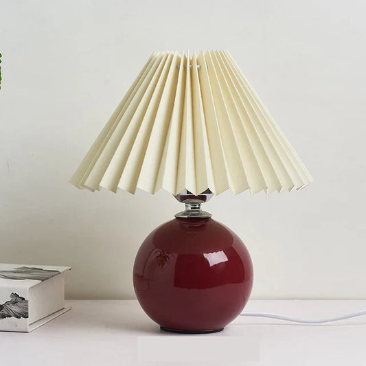Antique Pleated - zabytkowa lampa stołowa z plisowanym kloszem