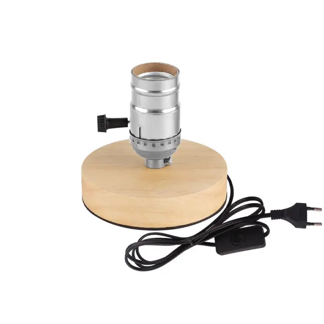 WoodWhimsy - drewniana lampa dekoracyjna w stylu retro