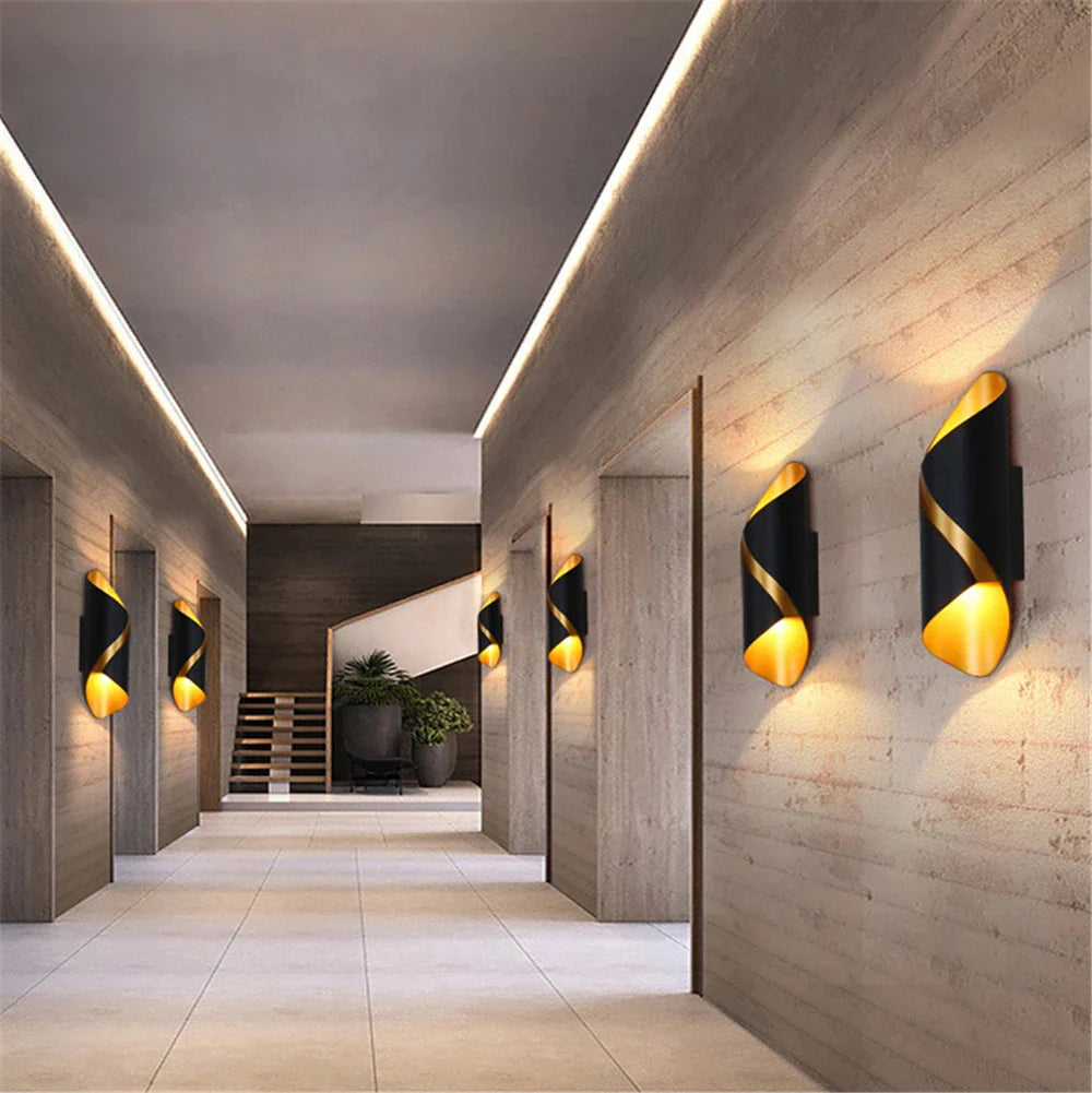 WetGleam - Wodoodporna lampa ścienna LED