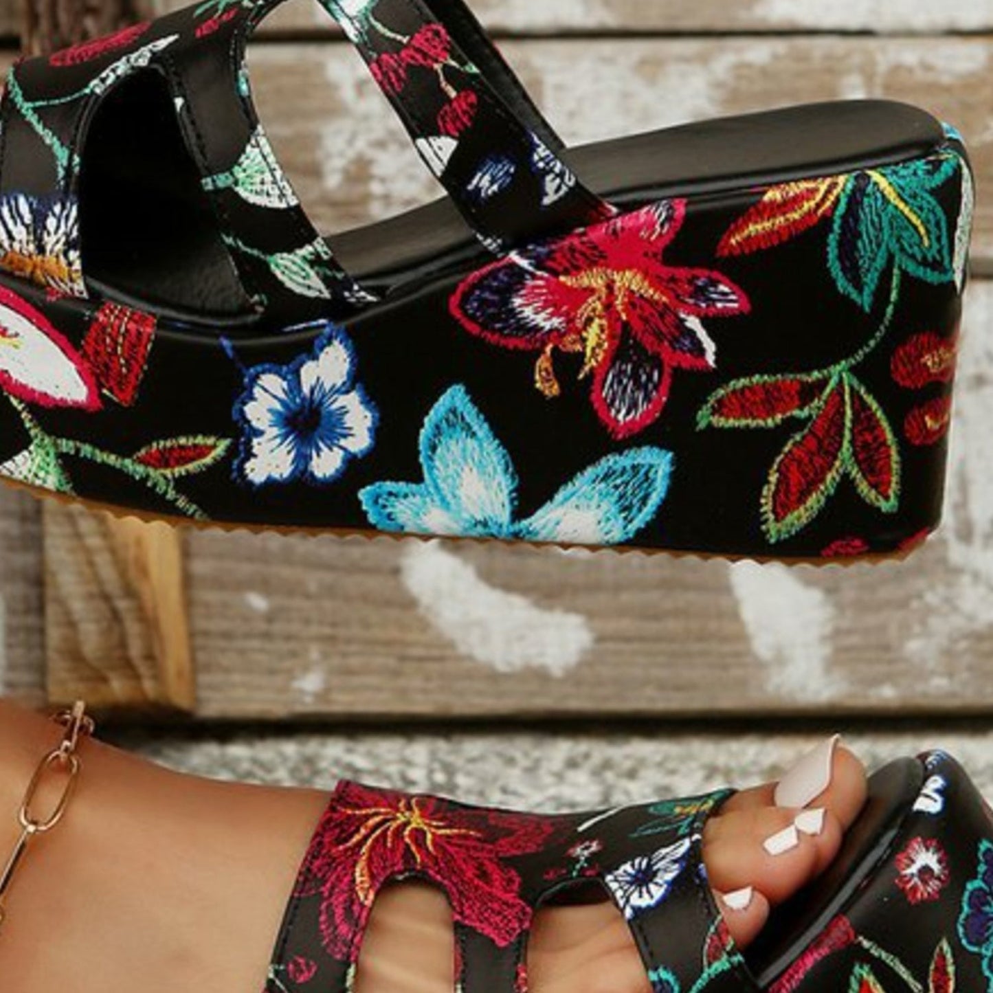 AS | Wycięte kwiatowe sandały peep toe