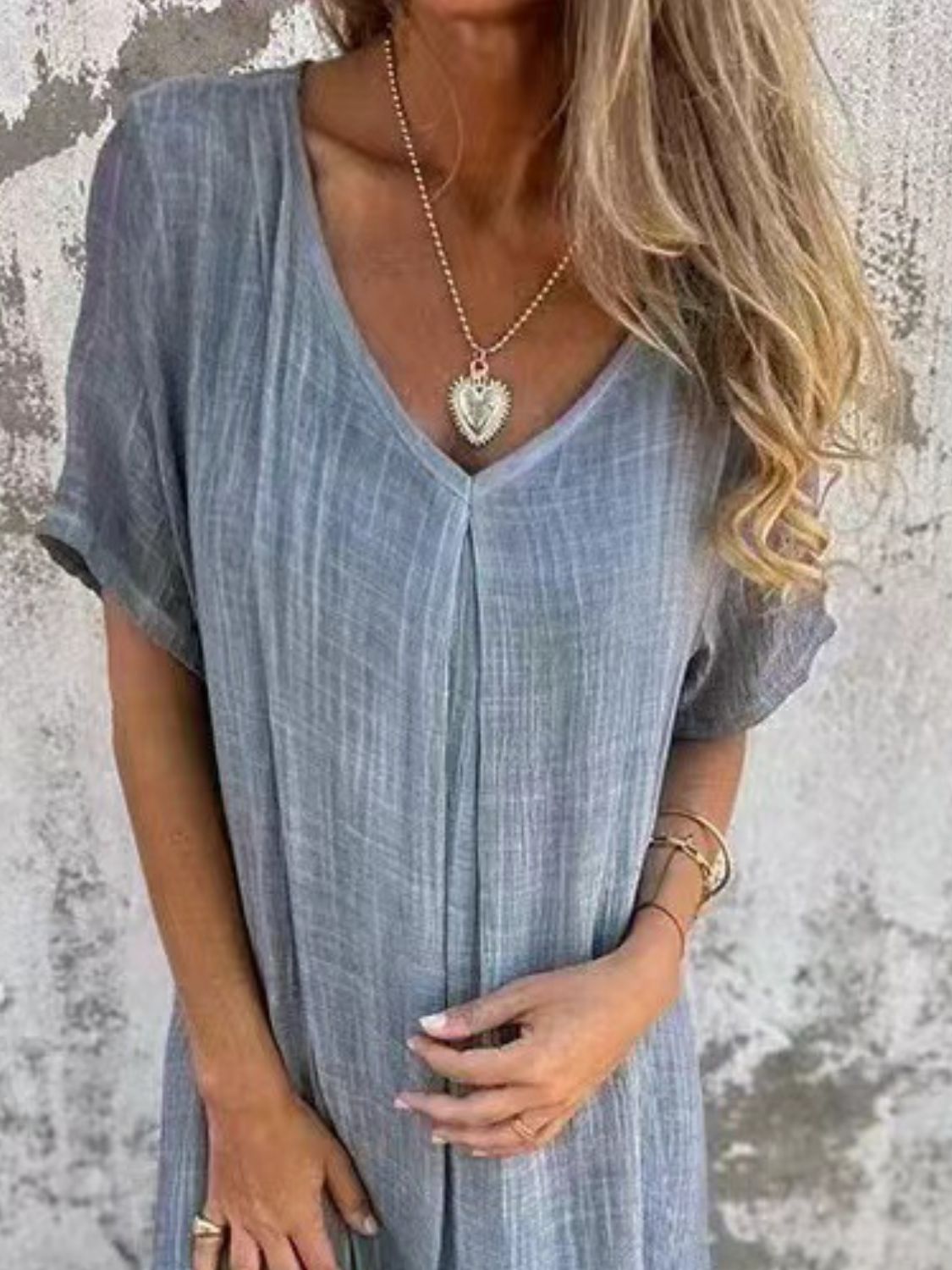 LB | Full Size V-Neck Sukienka midi z krótkim rękawem Plus Size