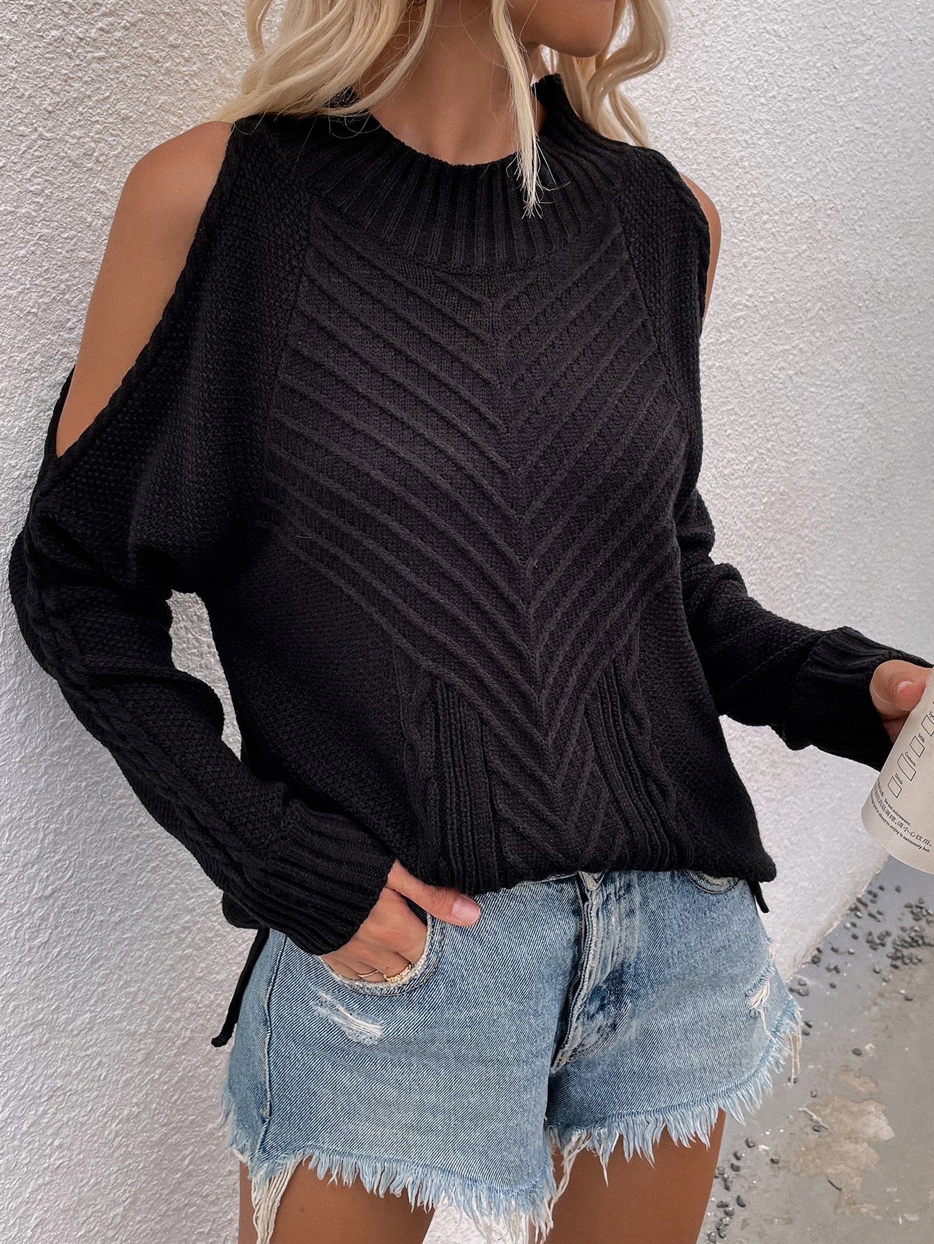 LB | Luźny i modny sweter