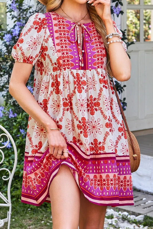 LB | Boho Floral Sukienka mini z krótkim rękawem i wiązaniem na szyi