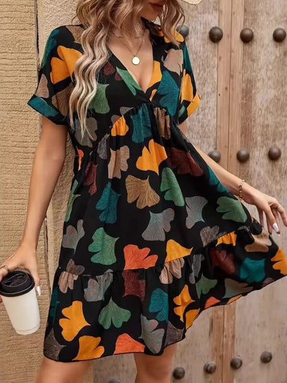 LB | Sukienka mini boho z krótkim rękawem i nadrukiem V-neck