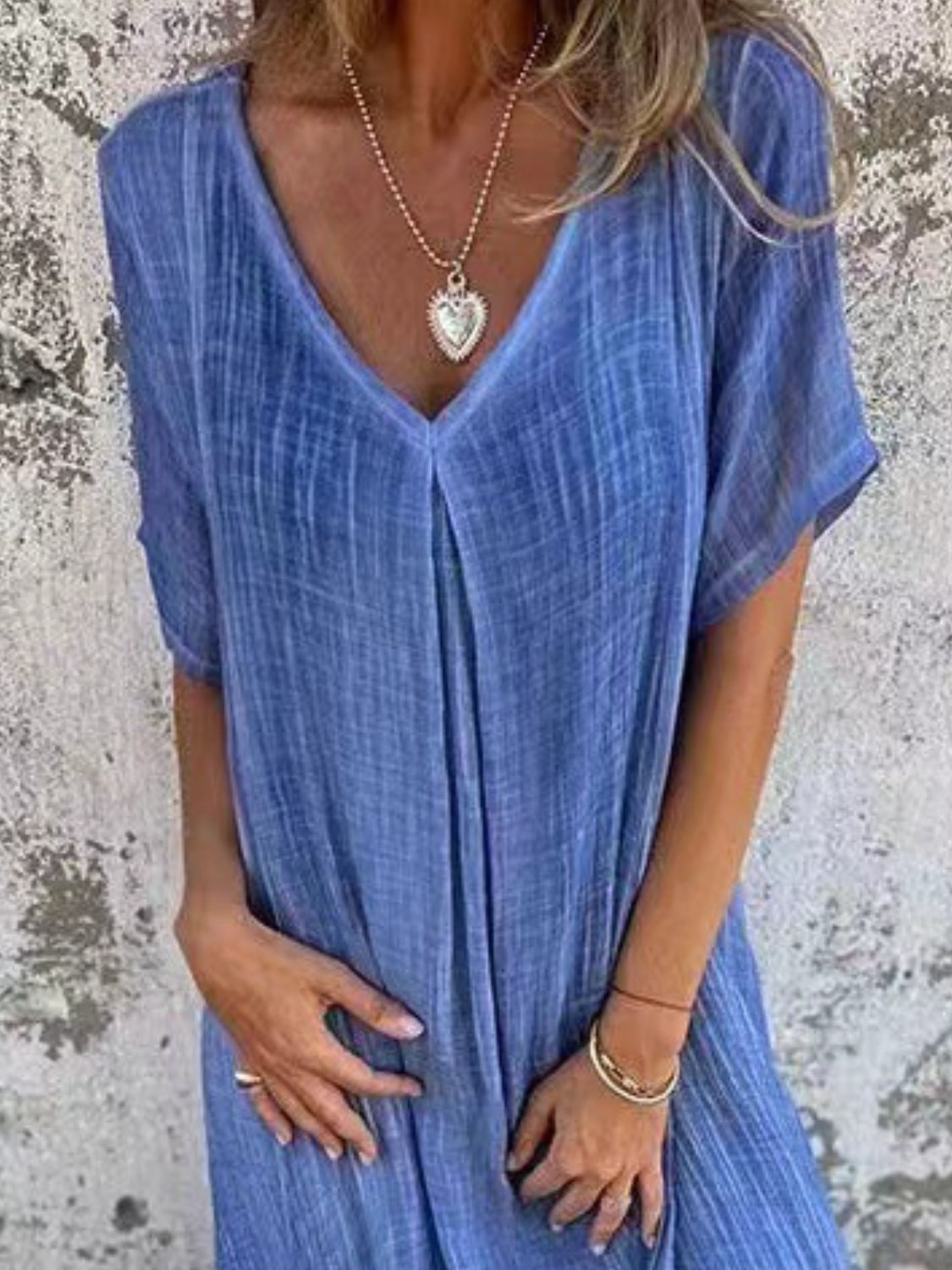 LB | Full Size V-Neck Sukienka midi z krótkim rękawem Plus Size