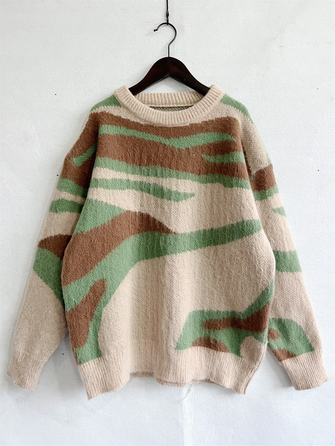 LB | Ponadczasowy i stylowy sweter
