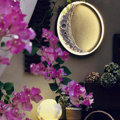 LunarGlow | Lampa ścienna zapewniająca niebiańską elegancję