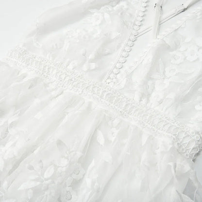 LB | Bellona - Elegancka koronkowa sukienka mini